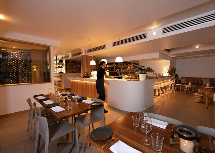 Season Restaurant Hiller